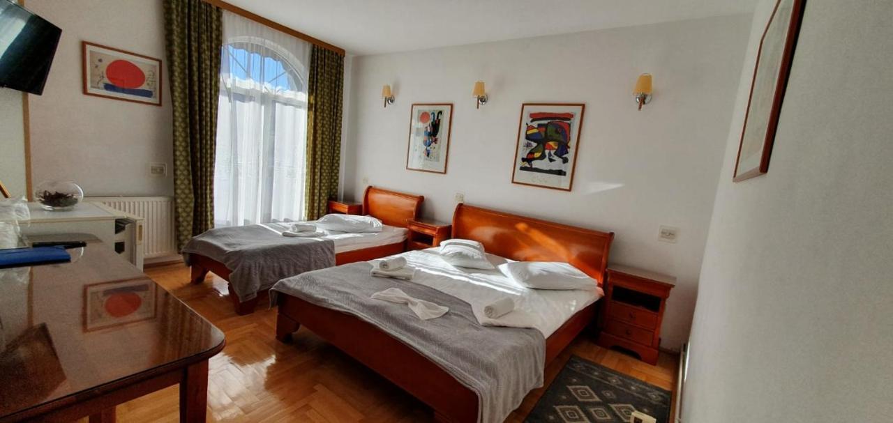 Pensiunea Alpin Predeal Esterno foto